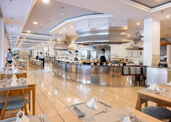 جي إف فانابيه فندق 4*