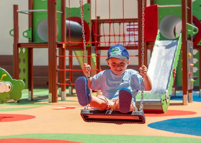 فندق جي إف فانابيه 4*