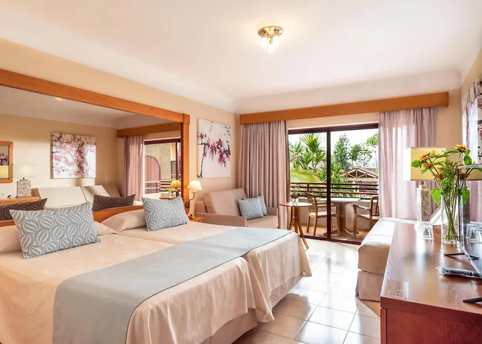 מלון Gf Fanabe 4*